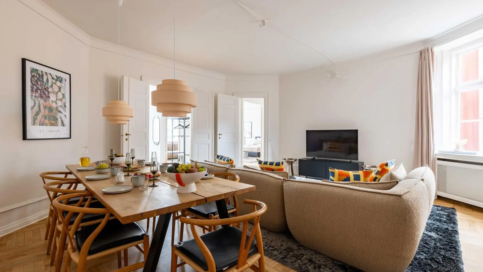 Rare 4Br Apartment W Unique Details In Cph City Copenhagen
